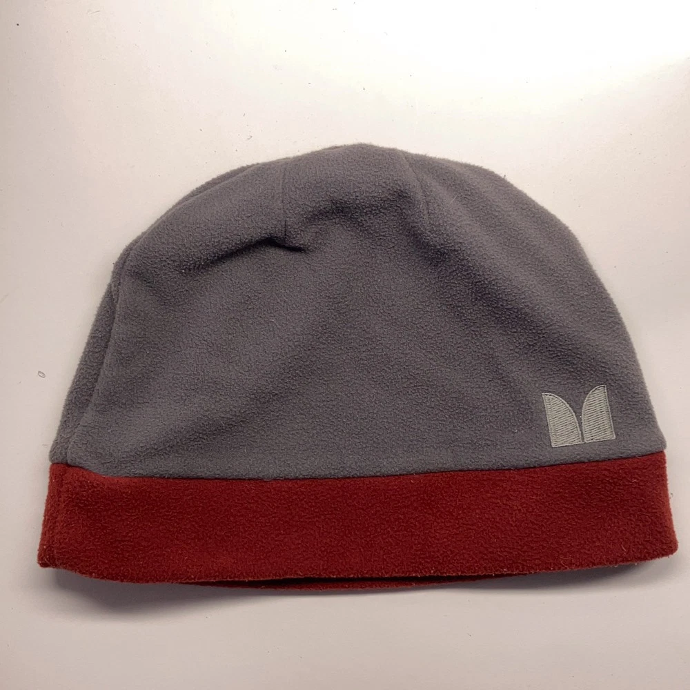 Made in Canada gray fleece red cuff COULOIR round top ski hat