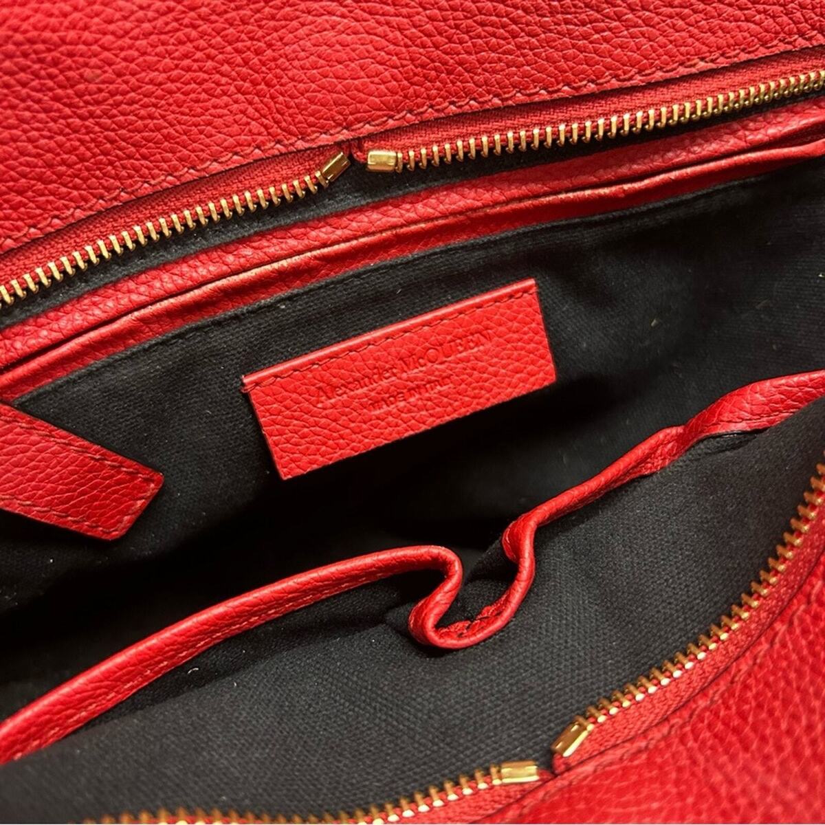 Alexander McQueen Skull Lock Padlock Satchel Purse Pebbled Alexander McQueen Skull Lock Padlock Satchel Purse Pebbled