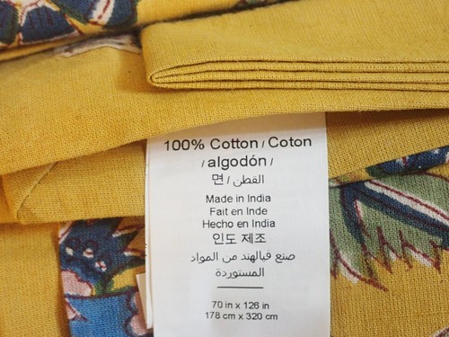 NWT POTTERY BARN YELLOW BETTE BLOCK PRINT TABLECLOTH 70" x 126" 100% COTTON - Picture 6 of 8