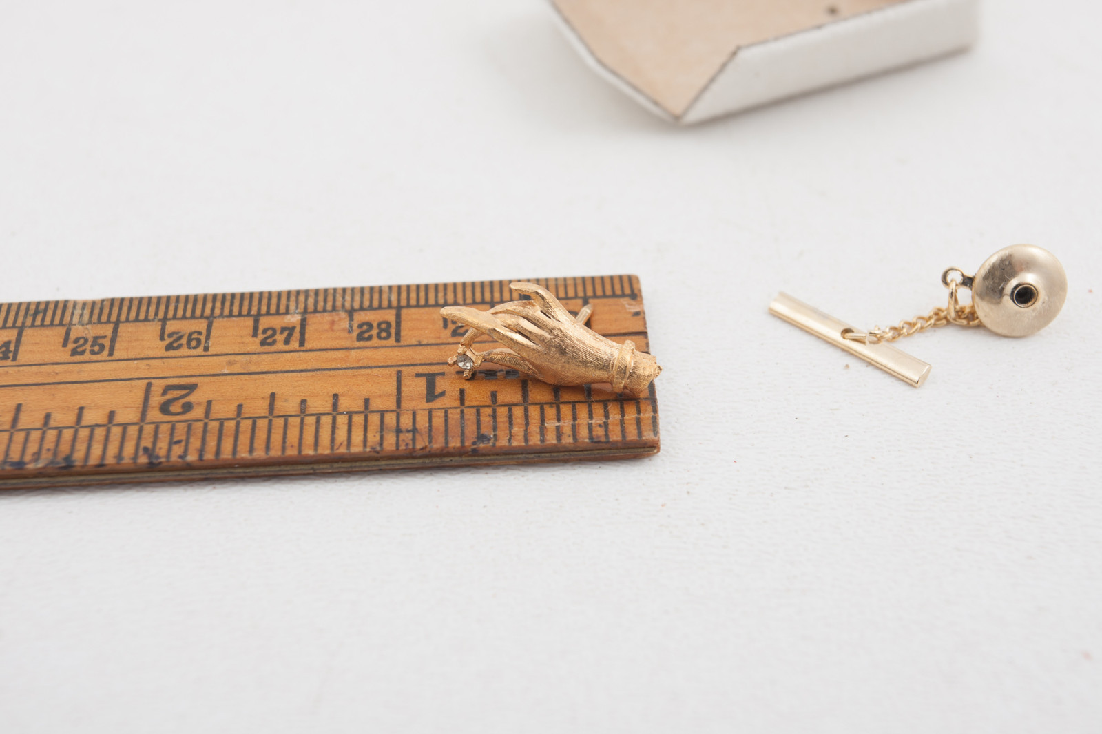 House of Borvani Hand w/Rhinestone Tie Tack Clip Vintage Costume