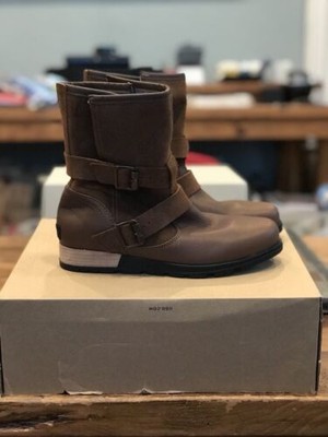 sorel casual boots