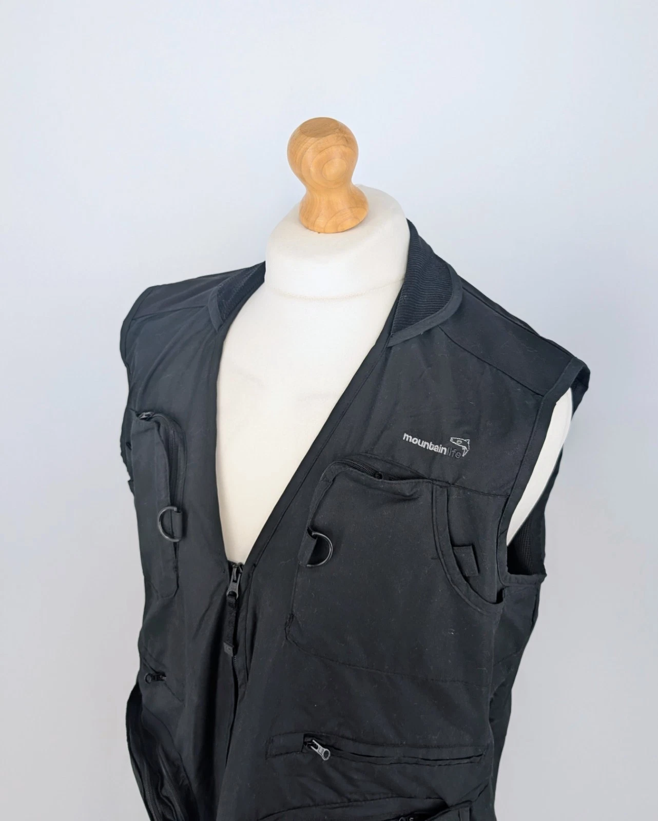 Mens MOUNTAINLIFE Corrib Black BNWT Multi-Pocket Utility Gilet Vest Black Size L