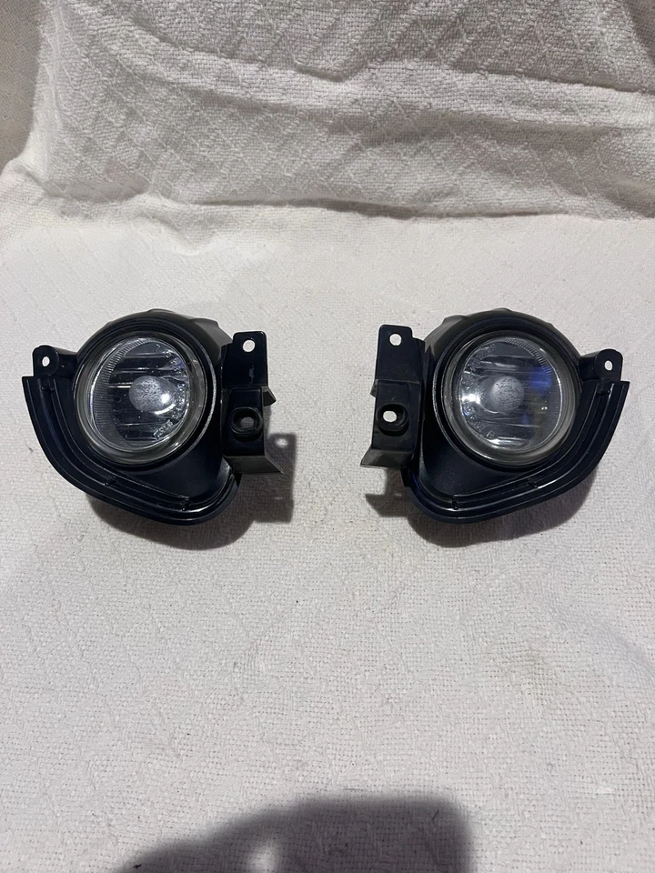 PAR DE FAROS ANTINIEBLA DELANTEROS ORIGINALES 03-10 MAZDA RX8 114-61010 Foto 2 de 4