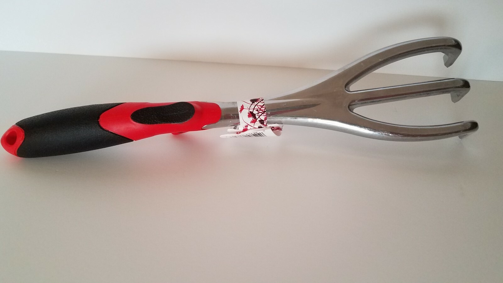 Corona Cast Aluminum Tines Hand Garden Soil Cultivator Tool Comfort