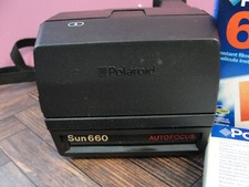 Vintage 1980s Polaroid SUN 660 Instant Film Camera 600 with film