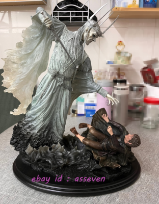 Weta Lord of the Rings フロド・バギンズ フィギュア WETA The Lord of the Rings Hobbits Witch-king of Angmar vs Frodo 1