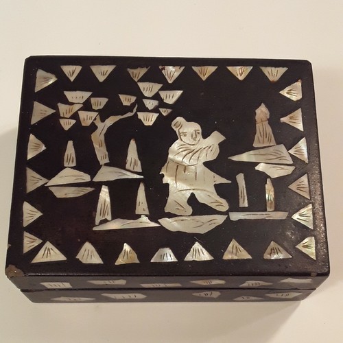 Estate Lot of 4 Antique Chinese Lacquer Boxes w/ Carved Cinnabar & Shell Inlay  - Picture 6 of 12