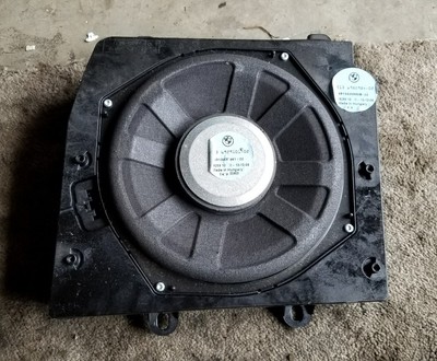 bmw x3 e83 subwoofer