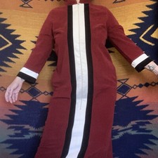 Vintage Vanity Fair House Dress. Zipper. Pockets. Size 10. 3/4 Sleeves. USA.