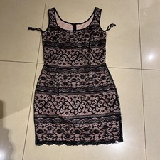 Preowned Womens black lace Short dress With Pink Lining Tank Size Small
