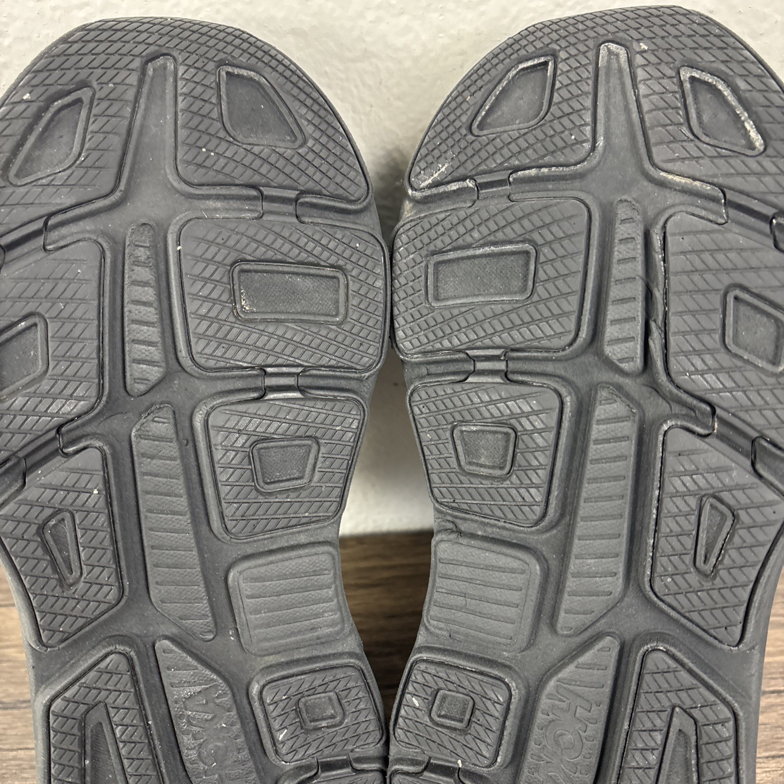 Hoka One One Bondi 9 Women's Size 10D Triple Black Running Shoes Sneaker Comfort thumbnail 14