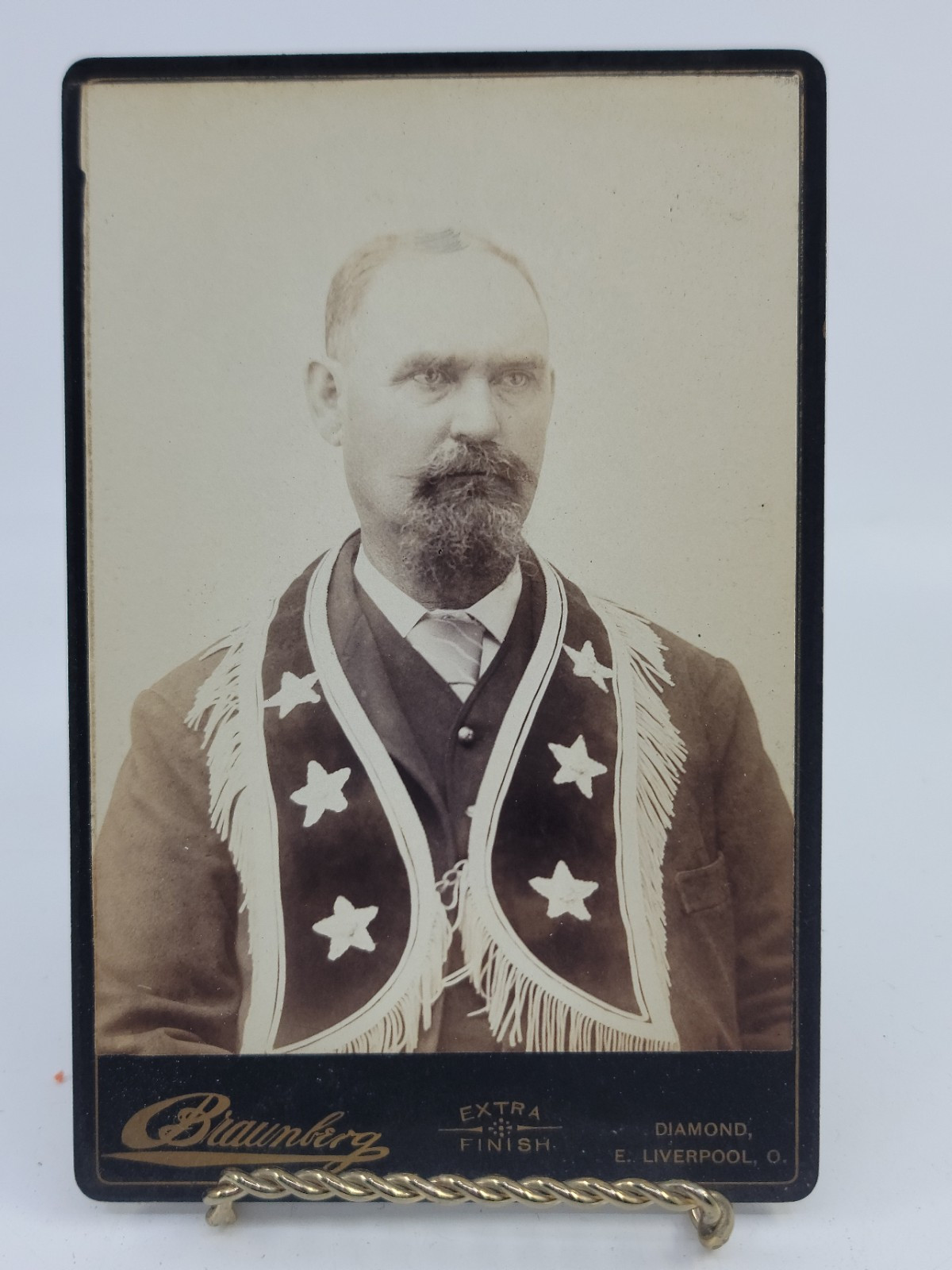 1889 Cabinet Card Odd Fellows IOOF Collar Braunberg Original Frame Antique