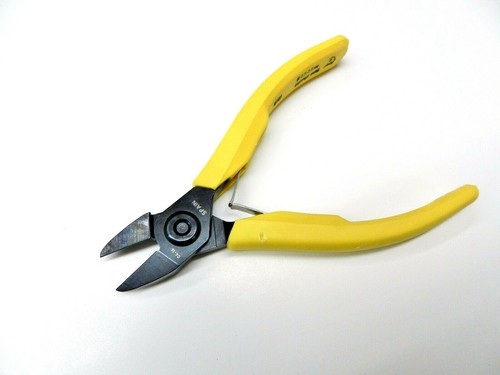 Lindstrom 8161 Flush Cutters Diagonal 0.3 - 2mm 4-3/8" Precision Cutting Pliers - Picture 12 of 12