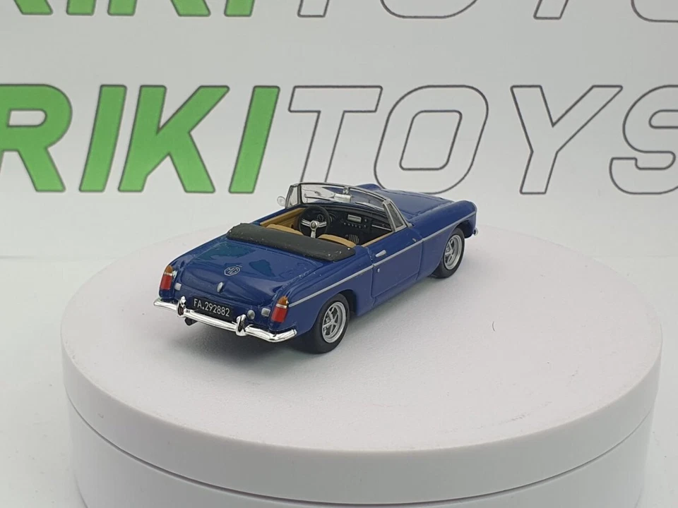 MG B Cabrio Edicola 1/43 Blu 1967 - Immagine 3 di 4