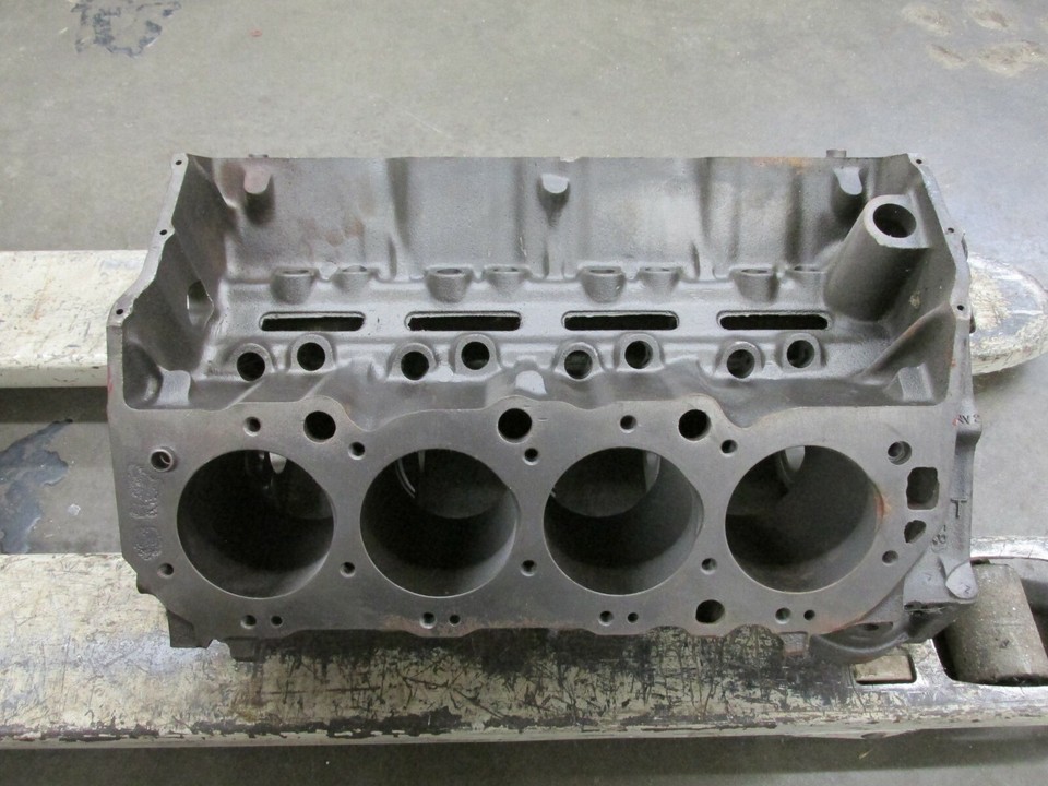 1968 Big Block Chevy BBC 396 2 Bolt Main Block 3935440 440 F-7-8 | eBay