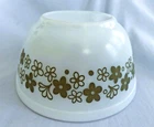 Vintage Pyrex Crazy Daisy Spring Blossom Green Mixing Bowl 1-1/2 Quart USA 402