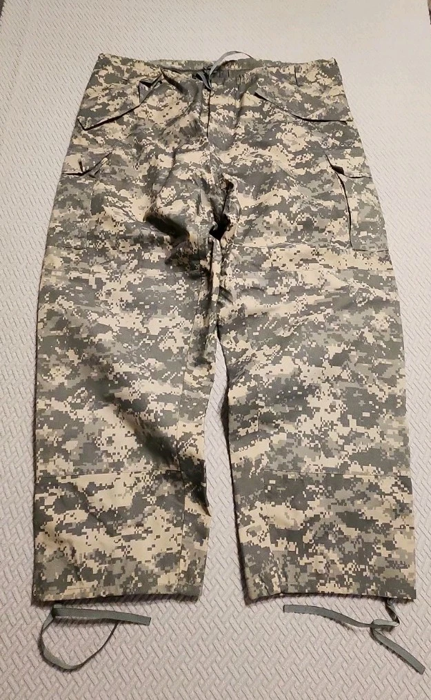 US Military Cold Weather Trousers Goretex Universal Camouflage XL NWOT