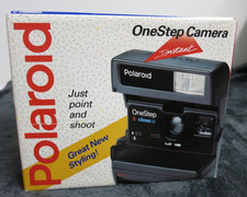 Polaroid One Step Close Up 600 camera with box