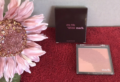 Mark Chic Frills Powder Blush NEW .55 oz Discontinued Avon Product Hard to Find