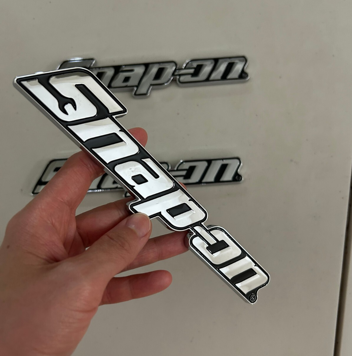 Snap-on Tools 装飾プレート SNAP-ON TOOL BOX LOGO EMBLEM Chrome Silver Name Badge Plate Decal