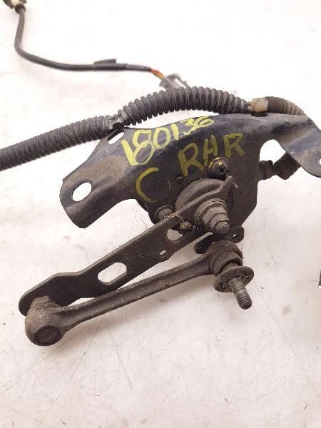  97 98 99 00 SENSOR NIVELACIÓN TRASERO DERECHO PASAJERO LEXUS LS400 89407-50050 Foto 2 de 4