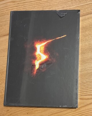 Resident Evil 5 Collector's Edition Hardcover Strategy Guide (Neu & Sealed)
