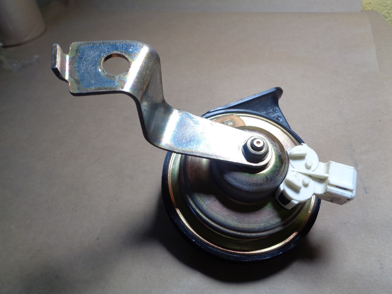 Maserati 4200 OEM Low Tone Horn Part # 193125