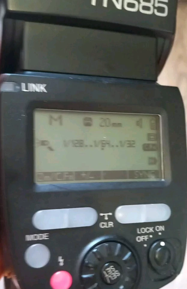 YONGNUO Flash For Nikon Speedlite YN685 Very Good Condition - Image 3 of 4