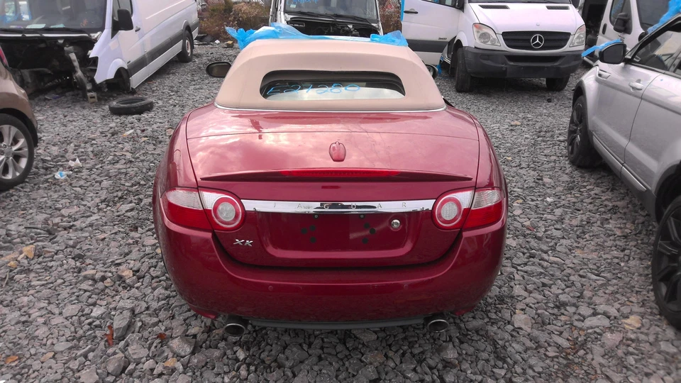 Conjunto parachoques trasero JAGUAR XK 07 08 09 10 11 Foto 4 de 4