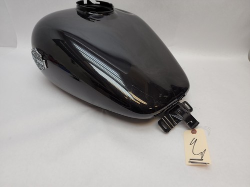 Harley Davidson Touring Models Side Fill Fuel Gas Tank 2021 DAMAGED - Picture 10 of 16