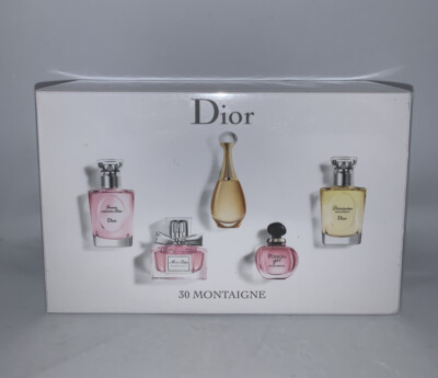 santa ensacark gifts