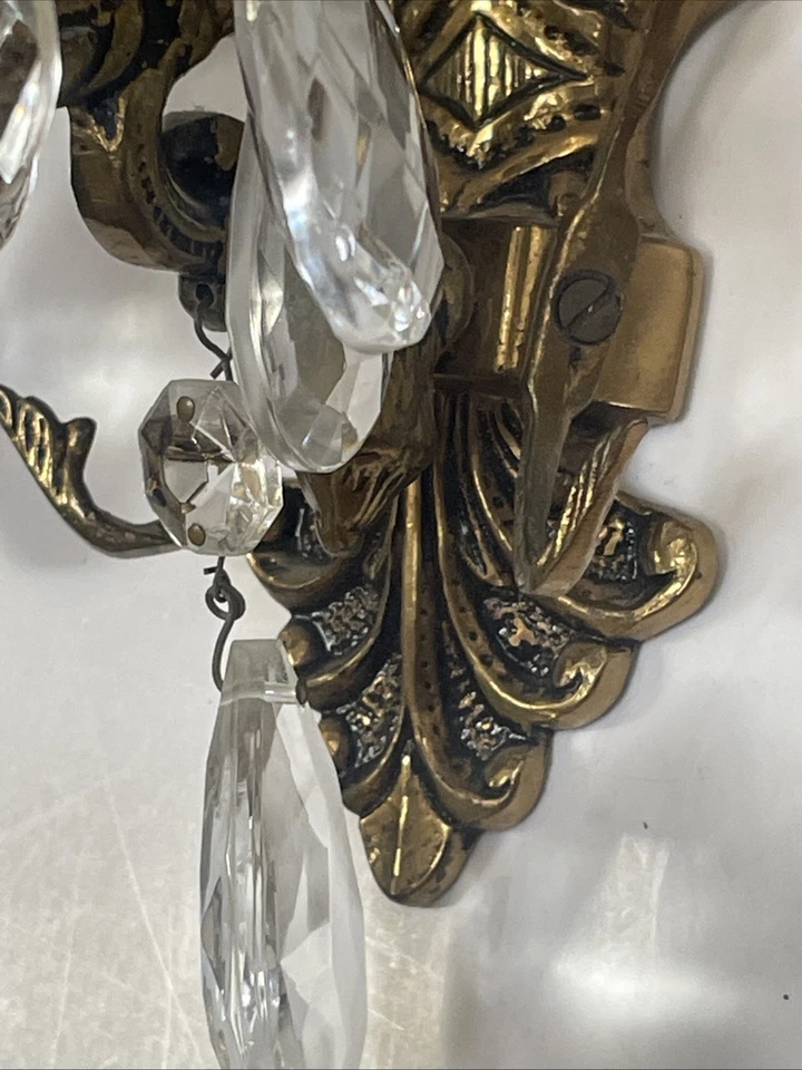 Vintage Antique of French Empire Brass Crystal Sconce Wall Light 1960’s - Image 4 of 4