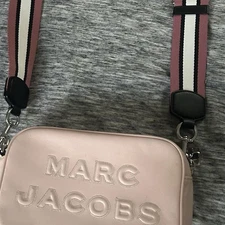 Marc Jacobs Soft Snapshot Camera Bag Pink Leather Crossbody Strap Adjustable