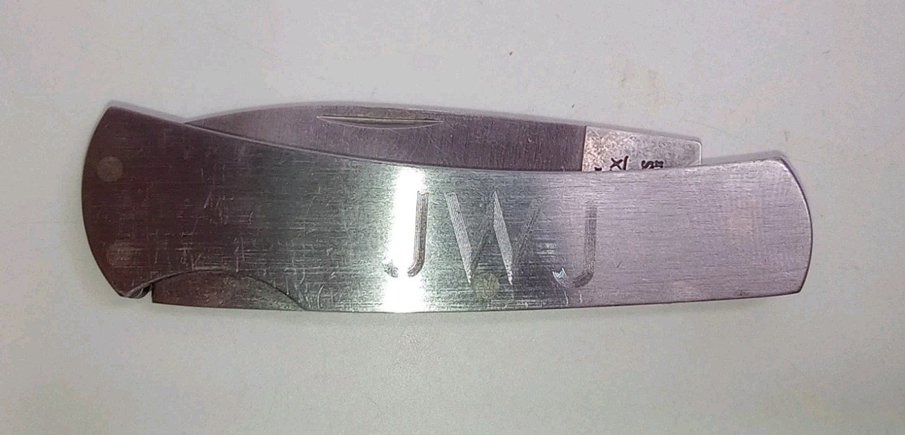 CASE XX 225 L SS Lockback Folding Pocket Knife Made In USA - INITIALS Engraved