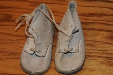 Vintage Baby or Doll white soft leather Shoes 1940's - 1950's Little Walkers  