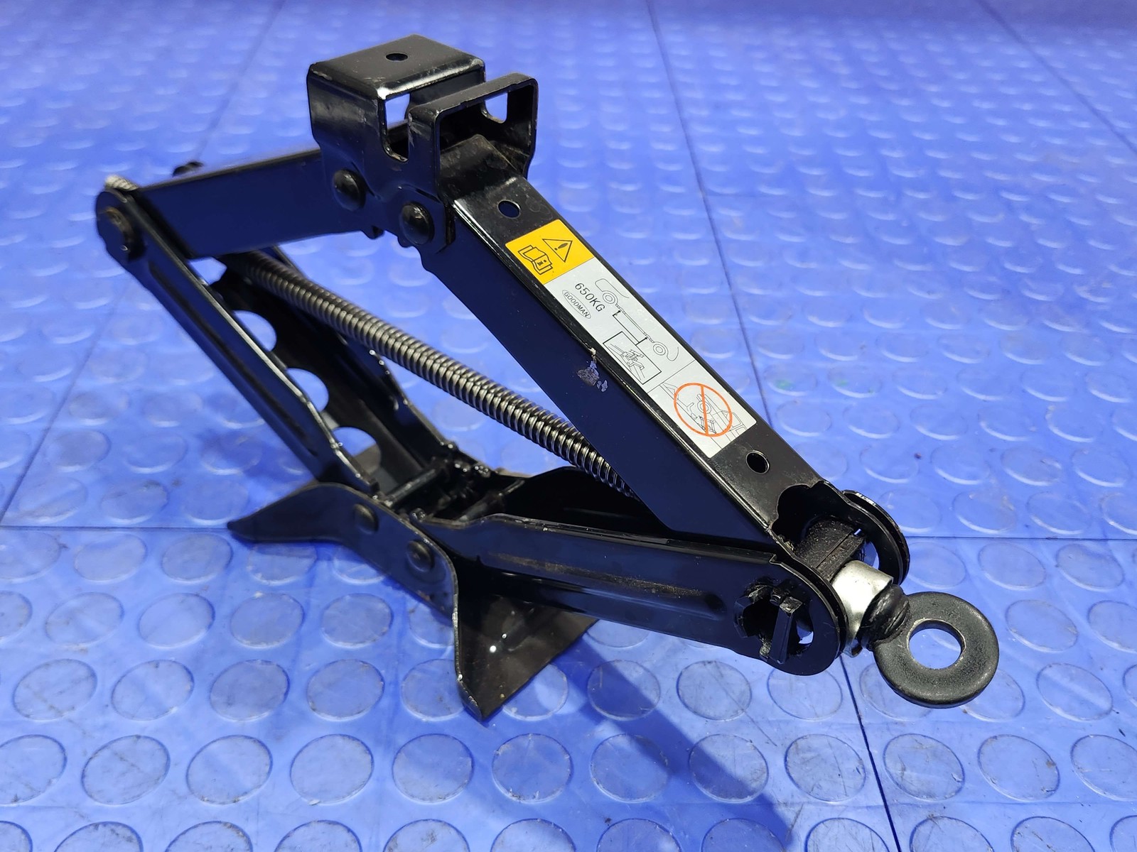 2011-2014 Mazda 2 Spare Tire Tools Jack Kit Assembly Genuine OEM D37437790C