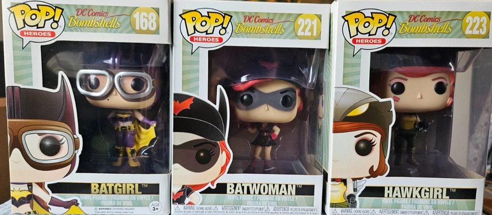 JUEGO DE 4 - Funko Pop DC Bombshells Wonder Woman y otros # 167 #168 #221 #223 Foto 3 de 4