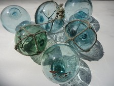 Vintage Japanese Glass Fishing Floats 6pcs Set &ndash; Net & Plain Nautical Decor