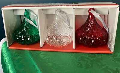 Godinger Hershey's Kisses Handcrafted Ornament Set - New in Box: Red, Green, Clr