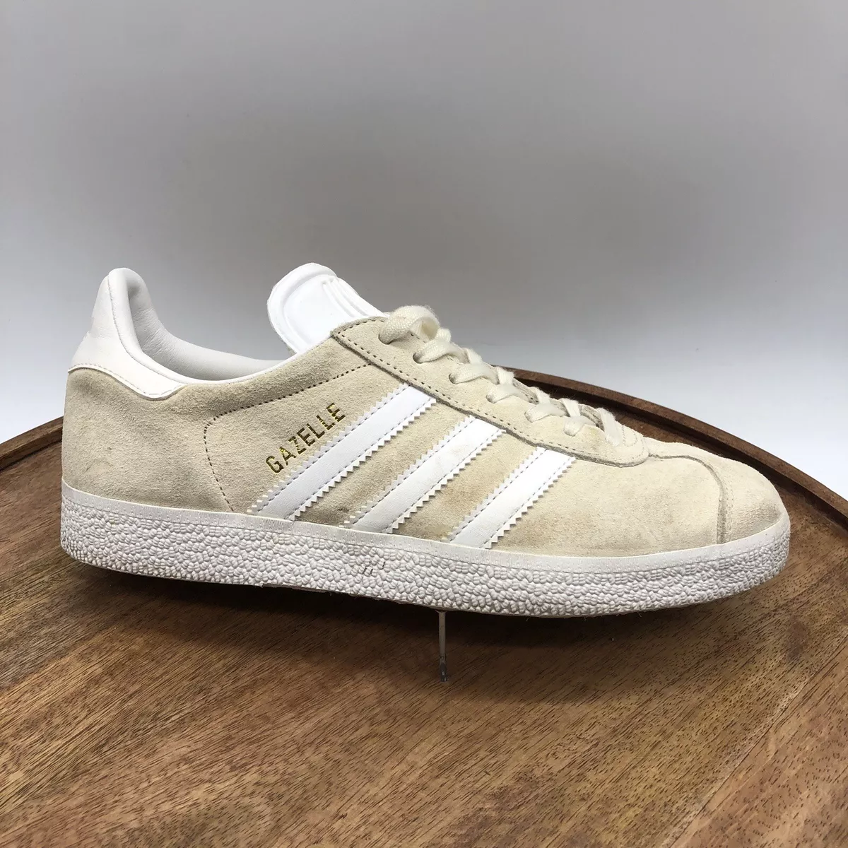 Adidas Original Gazelle Shoes Womens Size 6 Cream Suede Low Top BA9596