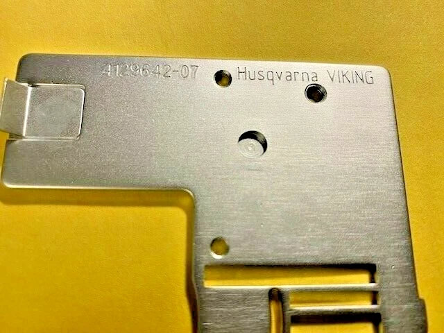 Placa de aguja Viking Husqvarna Zig Zag NUEVA - Diseñador Diamante Zafiro Topacio Rubí Foto 2 de 4