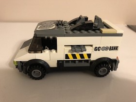 LEGO BATMAN 7781 RARE LOT-TWO-FACE'S ESCAPE TRUCK AND PARKING SKID ONLY