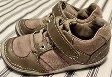 Toddler Boy’s Stride Rite “Wes” Shoes In Brown - Leather/Suede - Size 8.5c WIDE