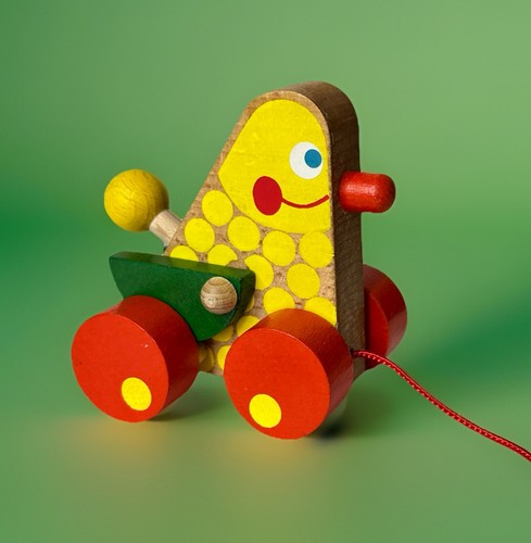 Vintage KOUVALIAS Wooden Toy Rare Hard To Find Chickadee Chicken Greece Cute