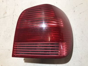 Heckleuchte Rückleuchte Rücklicht VW Polo 6N2 6N0945257B