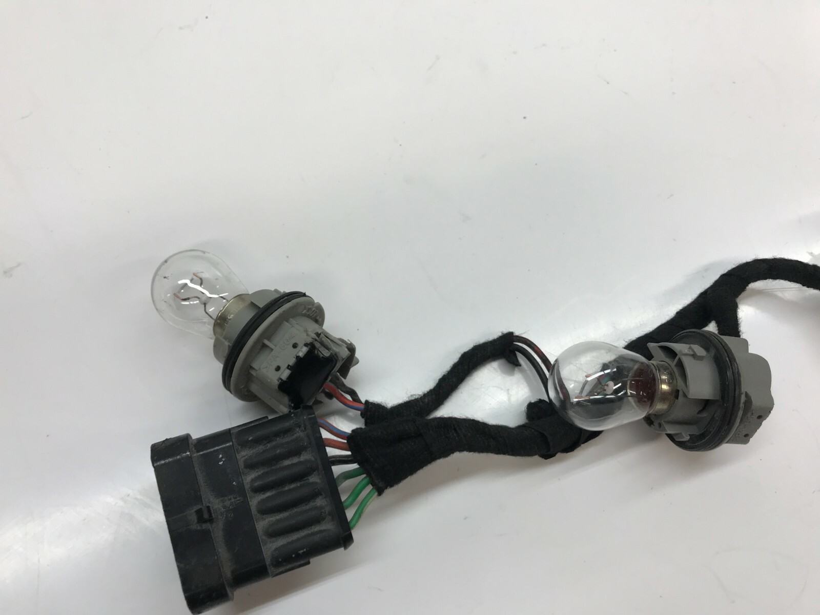 LAMBORGHINI MURCIELAGO REAR TAIL LIGHTS WIRING BULB HARNESS SOCKET PLUG OEM