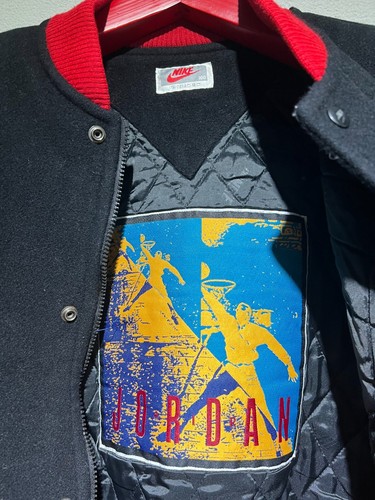 Rare!!! Nike 90s Air Jordan varsity jacket true vintage find!! Made in Korea - Picture 4 of 9