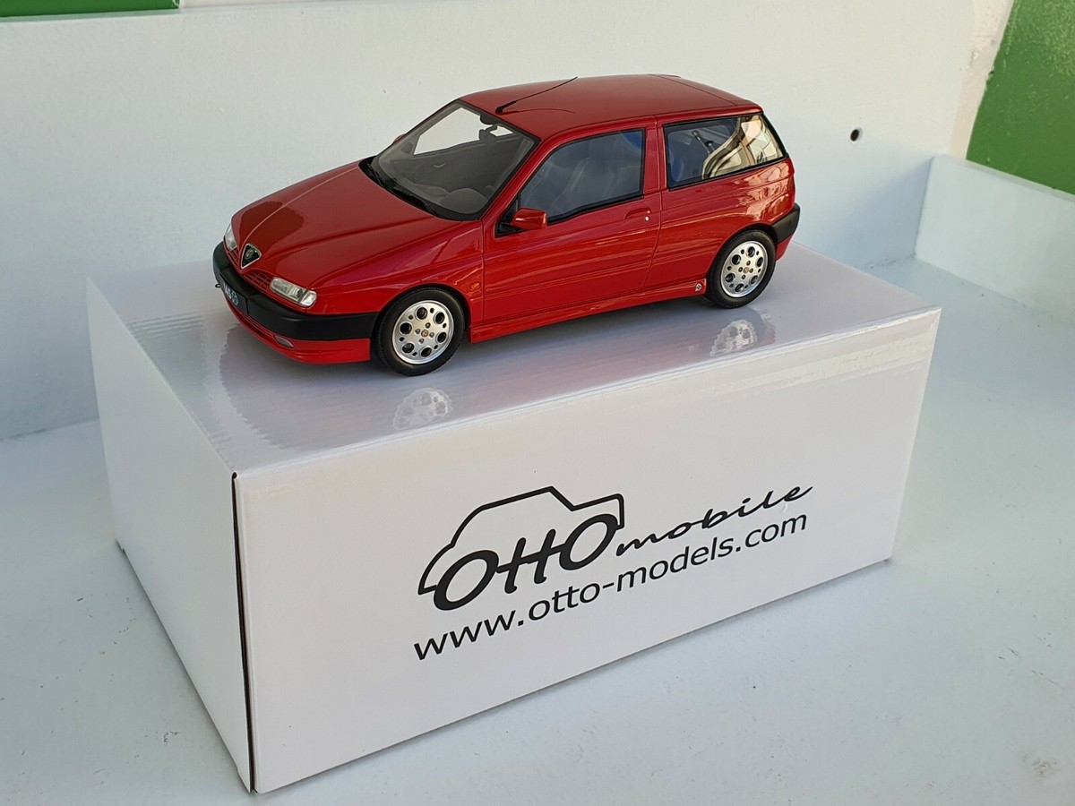 1:18 Alfa Romeo 145 Quadrifoglio Verde Red By Otto Mobile 1:18 Alfa Romeo 145 Quadrifoglio Verde Red By Otto Mobile