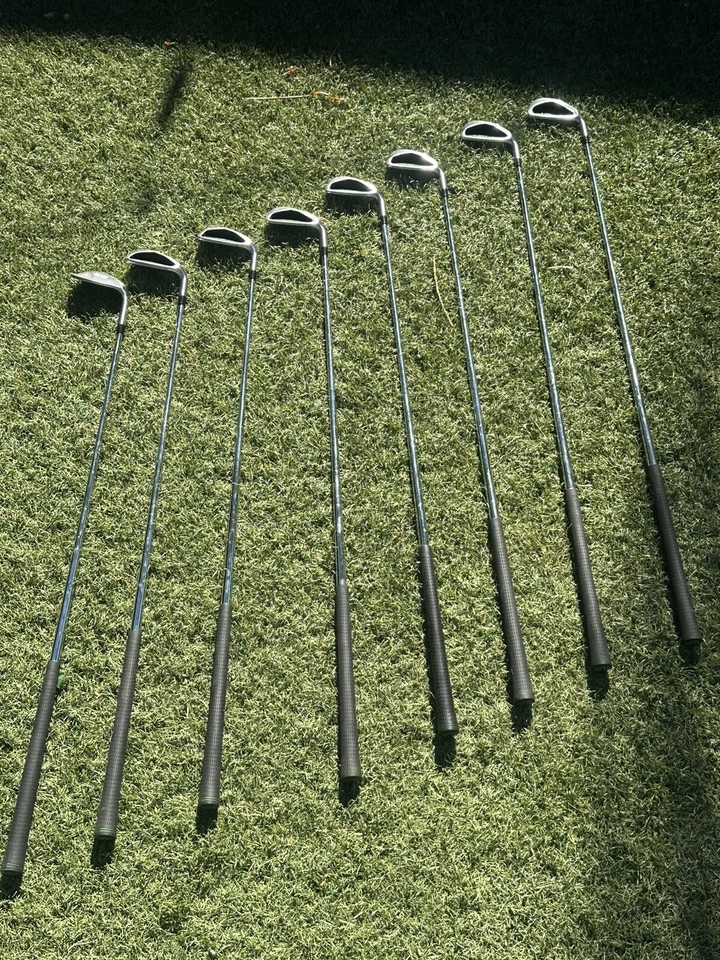 Juego de hierros Bombtech Golf Grenade (4-PW + 56 cuñas) (8 palos) varillas de acero rígido diestro Foto 2 de 4