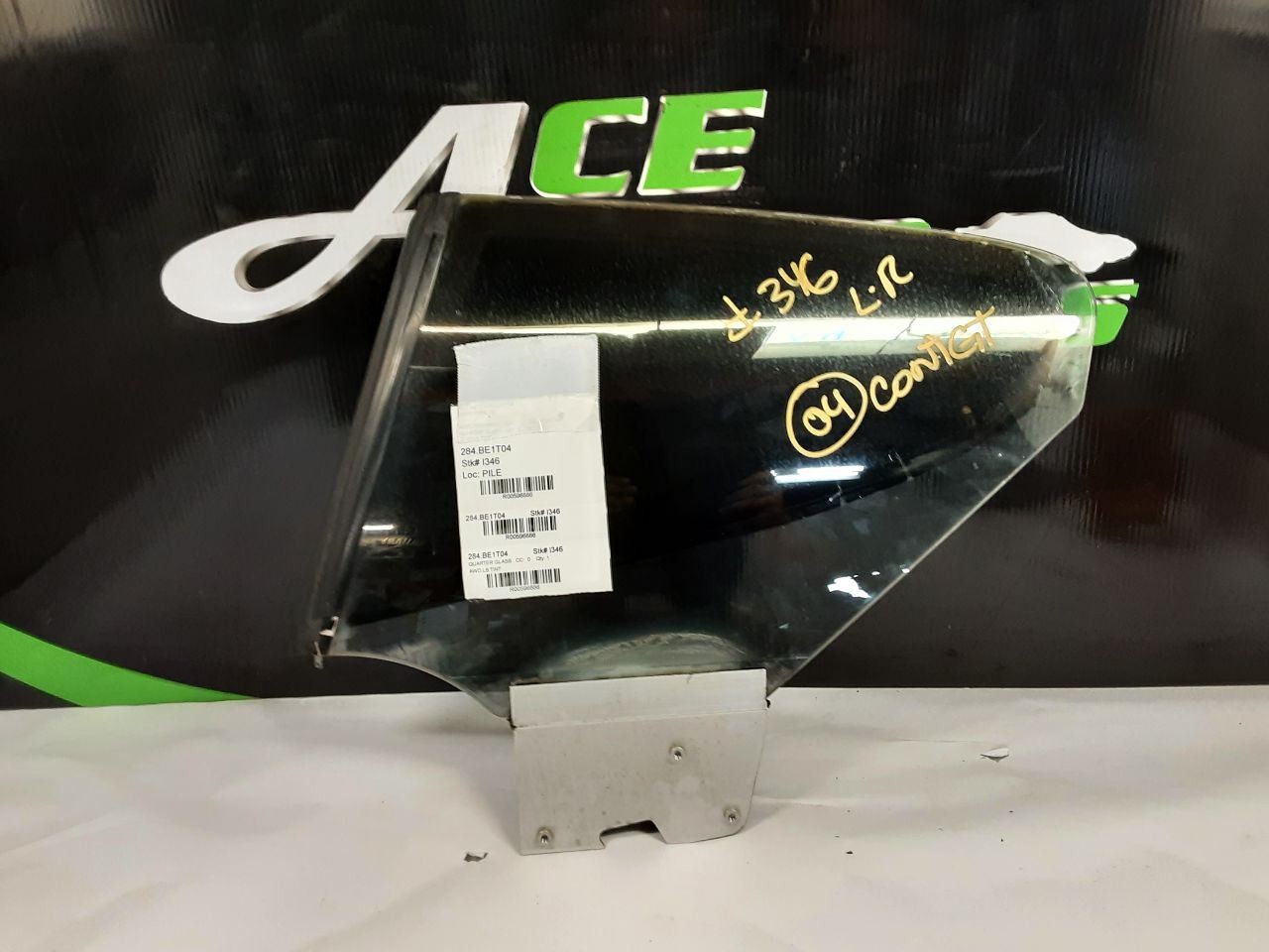 BENTLEY CONTINENTAL GT   2004 Quarter Glass 596886